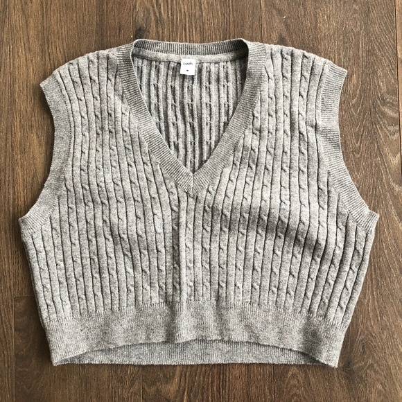 SOFT GREY CROPPED TWIK SWEATER VEST - Picture 3 of 6